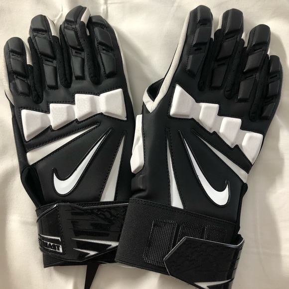 nike hyperbeast gloves